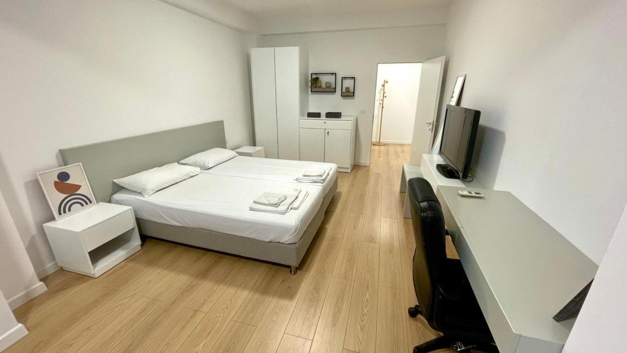 Johana Blloku Apartment In Amazing Location! Тирана Екстериор снимка
