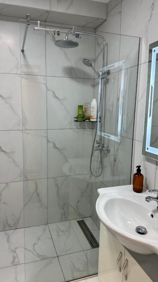 Johana Blloku Apartment In Amazing Location! Тирана Екстериор снимка